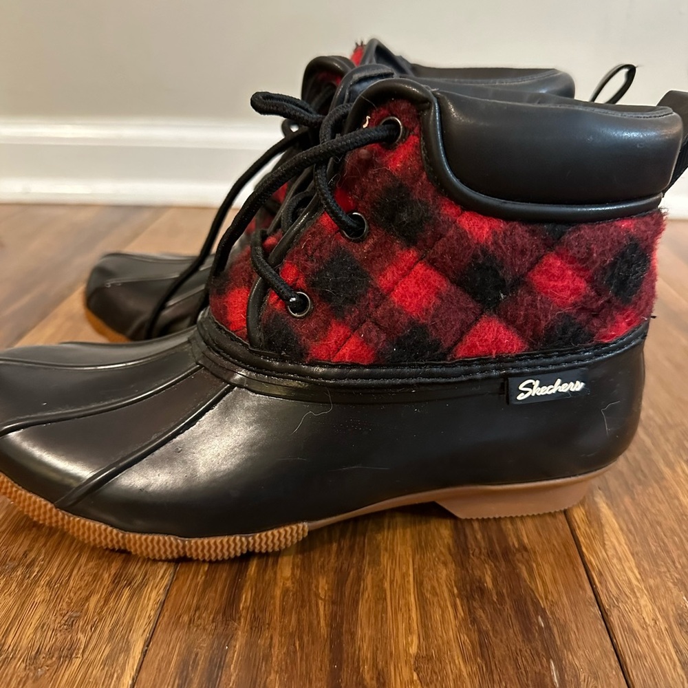 Sperry red plaid boots kids/women’s size 7
